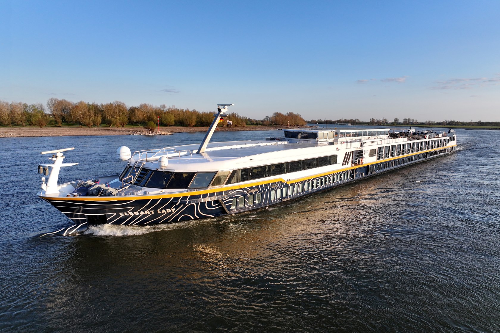 Schiffe, Flussschiff Plantours, MS Elegant Lady, neues Design, neue Bilder April 2025, O. Asmussen. 
