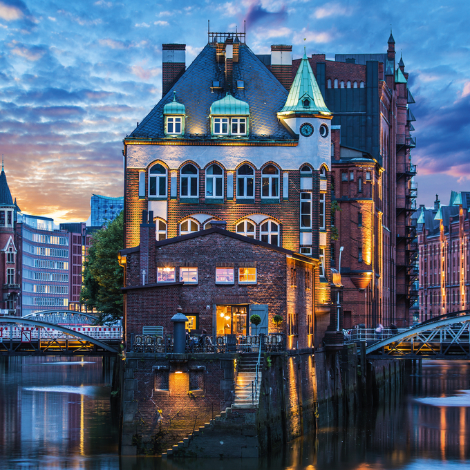 Malerische Elbe von Hamburg bis Berlin