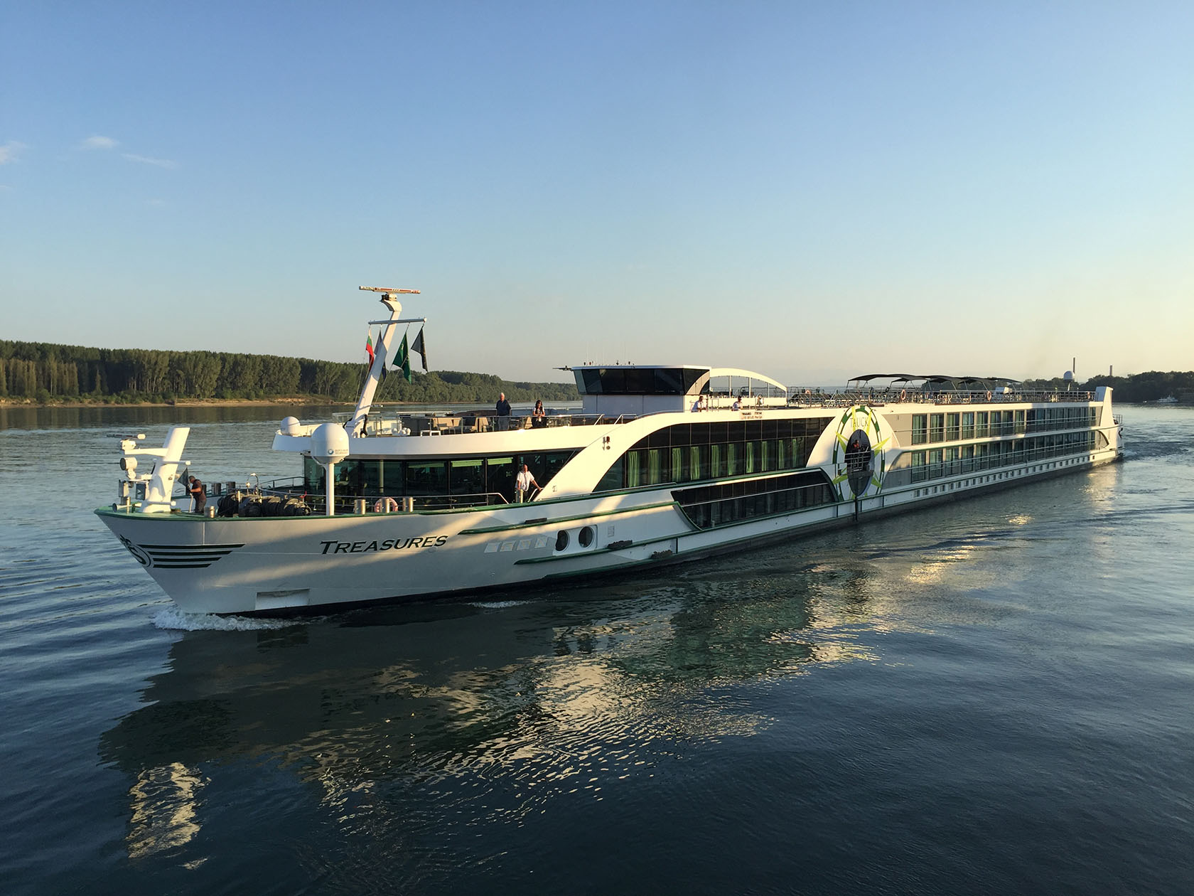 MS TREASURES Schiffsbild